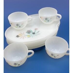 Federal 1950 Atomic Flowers White Milk Glass Set 4 Luncheon Plate/Cups MCM Retro